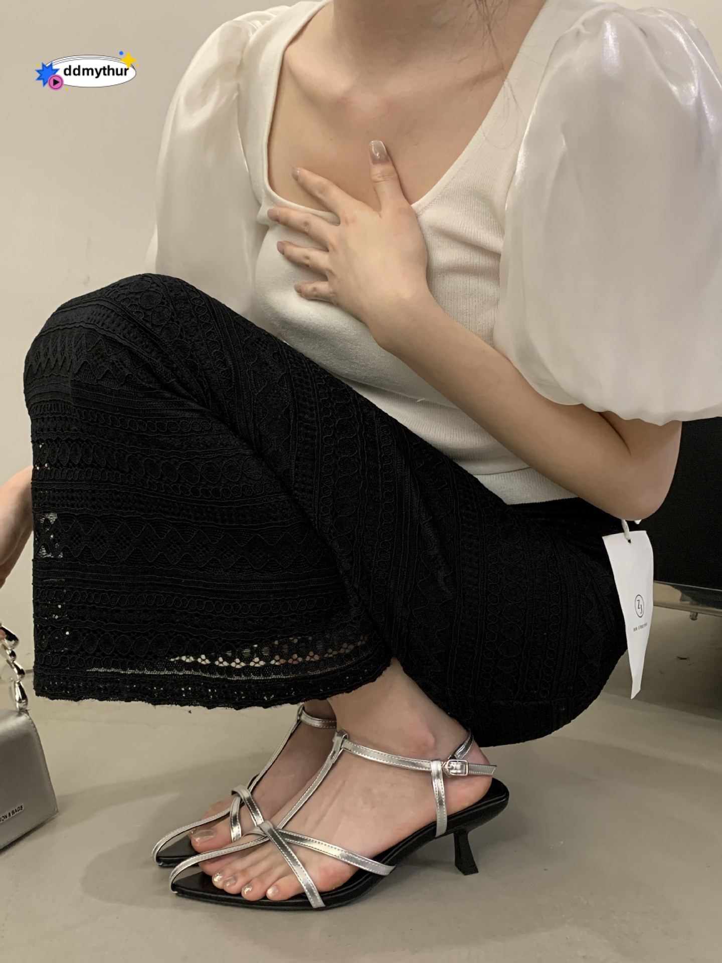Sandals in summer 2025 new style French pointed cross straight strap with kitten heel temperament matching skirt high heels for women ddmythur