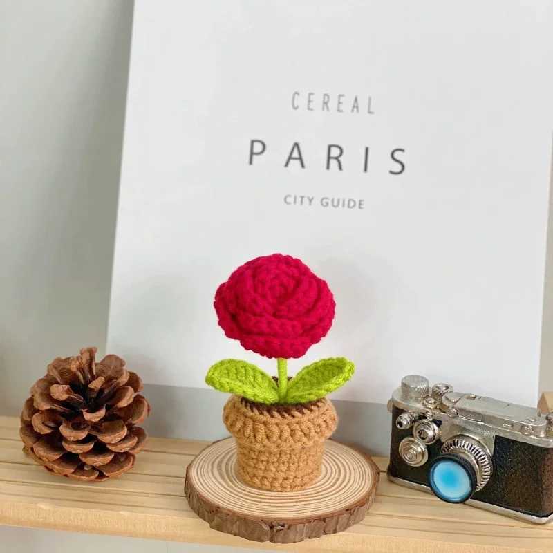 Handmade Knitted Flower Pot Red Heart Shaped Knit Imitation Potted Plant for Valentines Day Gifts Home Desktop Decor X250508