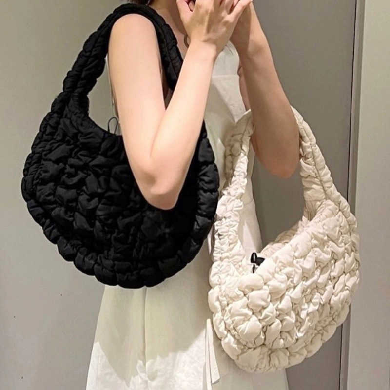 New Korean Fold Cloud Bag Versatile Fashion One Shoulder Handheld Dumpling Bag Large Capacity Down Cotton Underarm Women's Bag