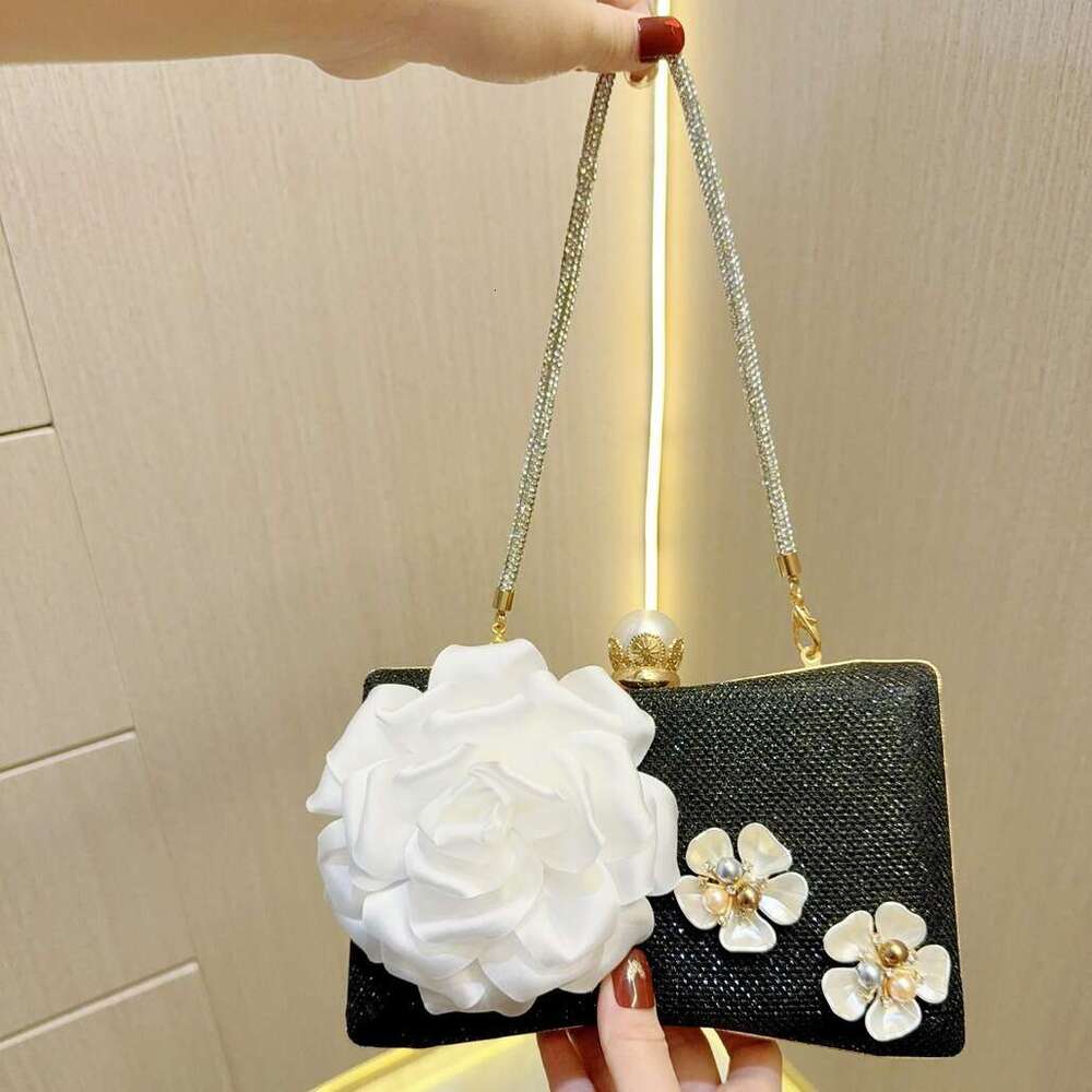 Dinner Bag Dinner Bag New Exquisite Pearl Flower Crossbody Evening Small Handbag Handheld Bag Banquet Dress Bag KQ KQ