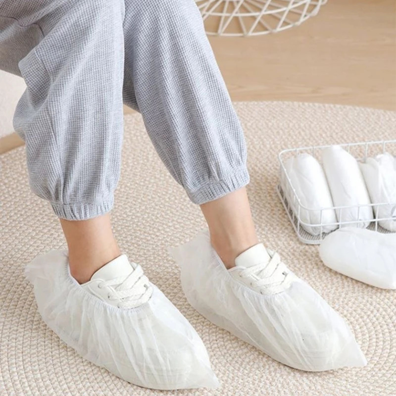 100 pieces of disposable boots and shoe covers with anti slip properties used as nonwoven for flooring indoor shoes household 250428s