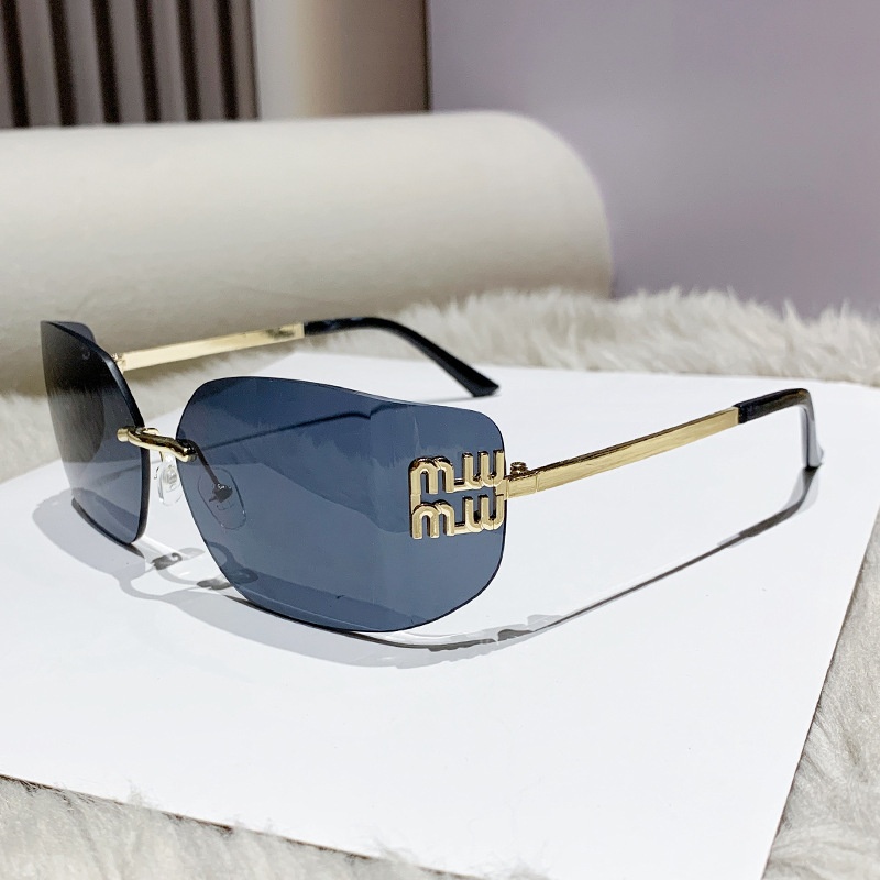 2025 Summer Hot Selling Free Shipping Fashion Designer Sunglasses woman Outdoor Borderless Sunglasses blue green color
