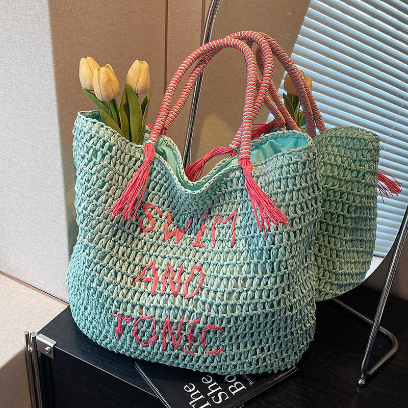 Summer beach vacation style small fresh mint green grass woven bag ins style large capacity forest style artistic shoulder bag