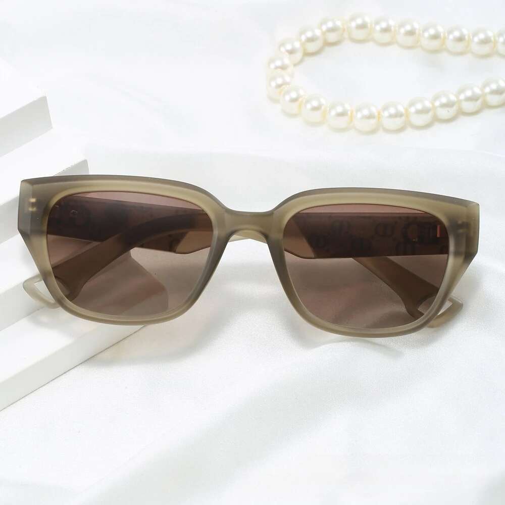2025 Women's Retro Square Polarized Sunglasses Crystal Rhinestone UV400 Trendy Street Style Summer Fashion Accessories