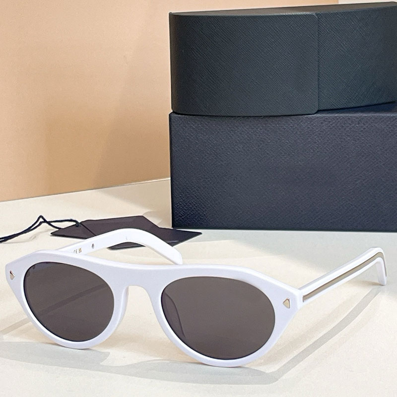 Fashion Women with the iconic metal plain SPR B15 designer triangle rivet decoration outdoor Womens aesthetic sunglasses UV400 protection