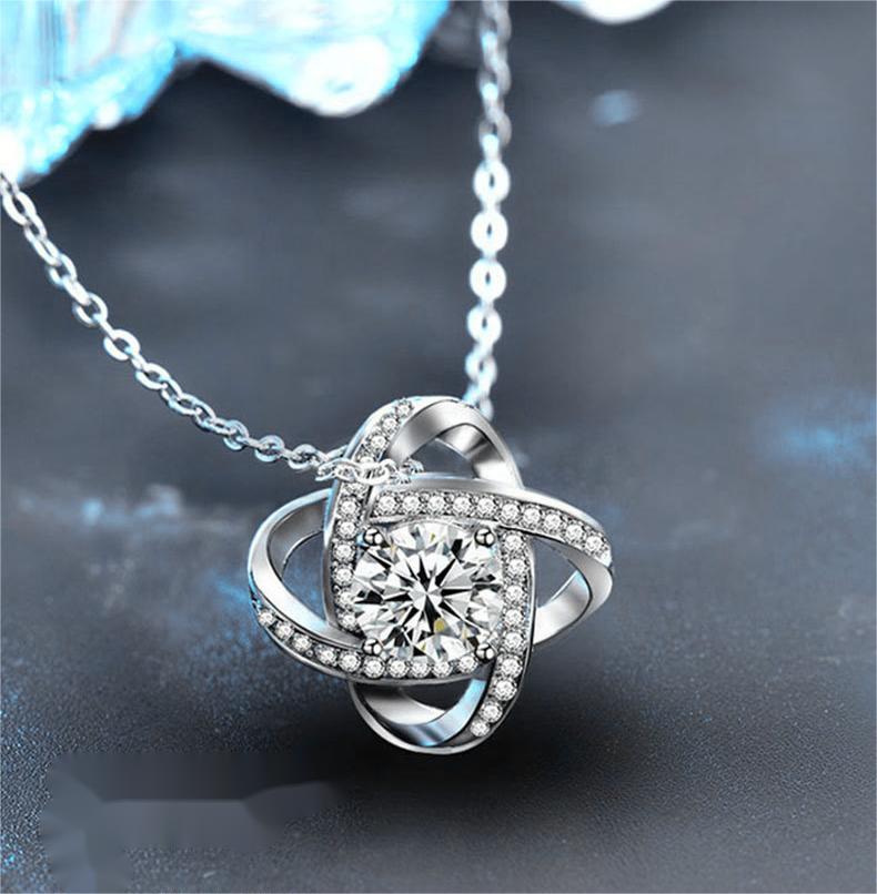 925 Sterling Silver Moissanite Four-Leaf Clover Pendant DIY Accessories Unique Design Necklace Silver Jewelry