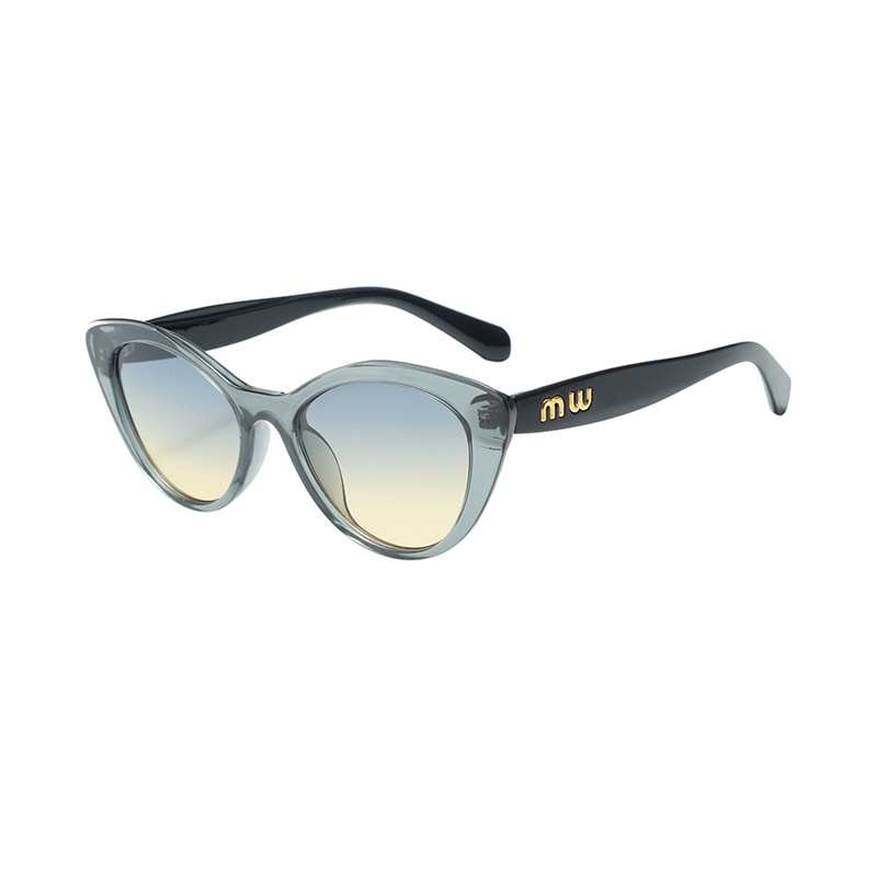 2025 Summer Hot Selling Free Shipping Fashion Designer Retro Cat Eye Sunglasses Fashion Versatile Sunglasses women black color