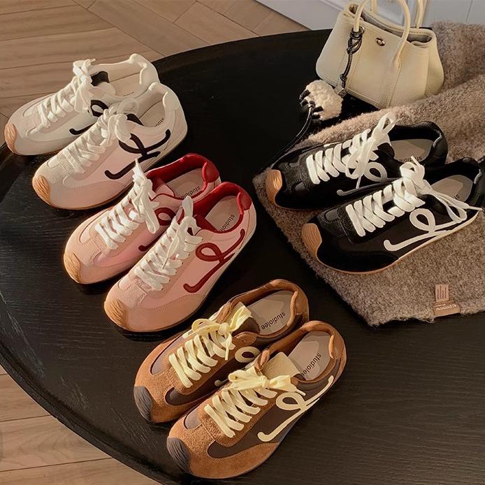 Free shipping 2025 new hot designer Casual shoes for woman flat sneakers white sport outdoor training womens shoes Pink yellow blue red