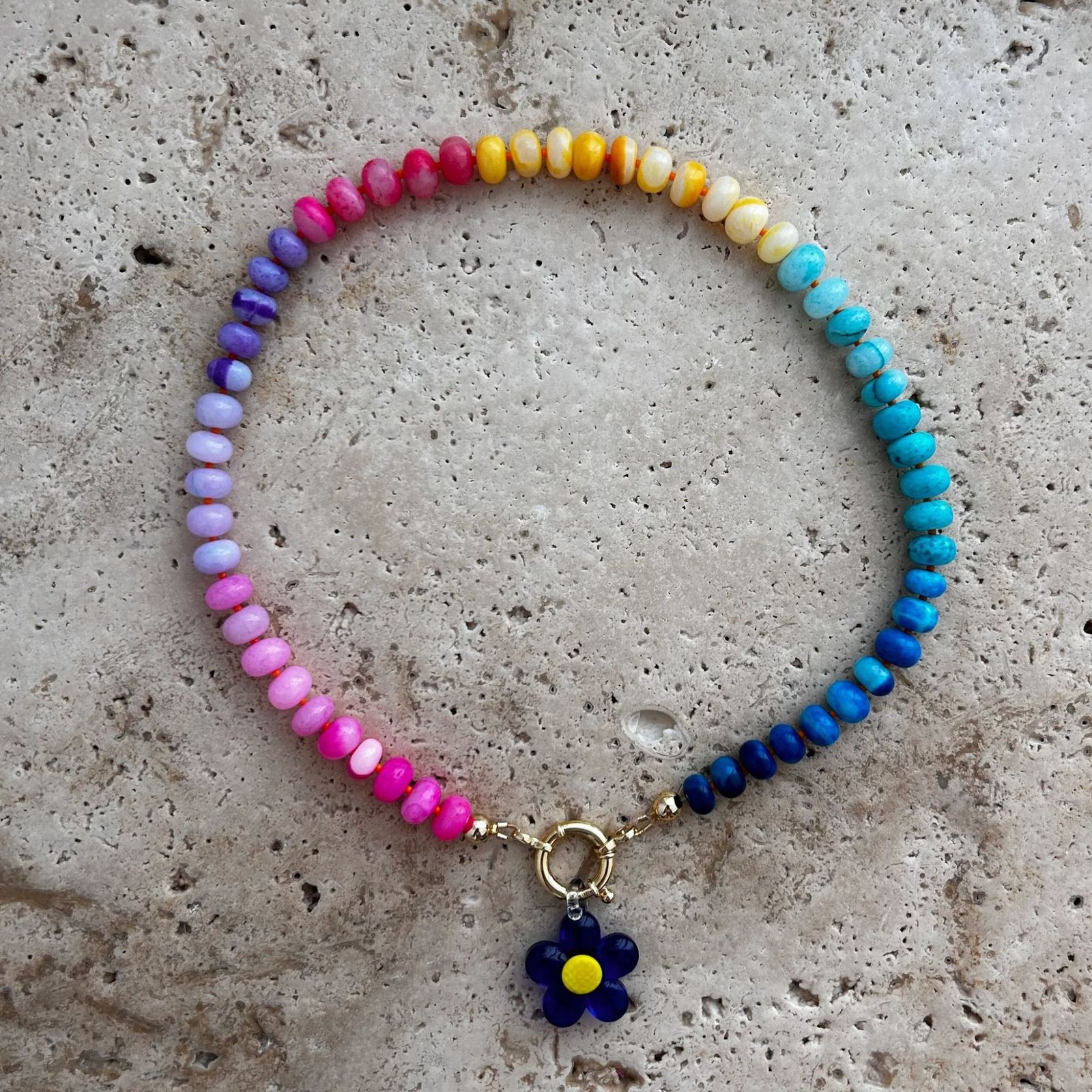 Fashion high-end jewelry natural stone beads opal rainbow stone eyes heart-shaped necklace womens jewelry womens necklace free delivery 241021
