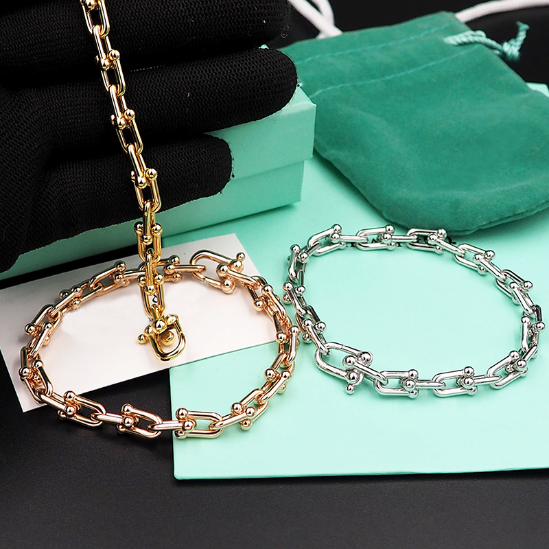 2025 new chain bracelet designer brand classic horseshoe buckle charm bracelet for men fashion unisex stainless steel women bracelet