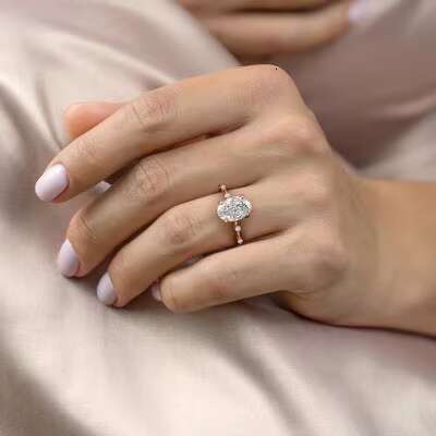 Customized Ladies Luxury Oval Cut Diamond Wedding Engagement Rings for Women Moissanite Ring