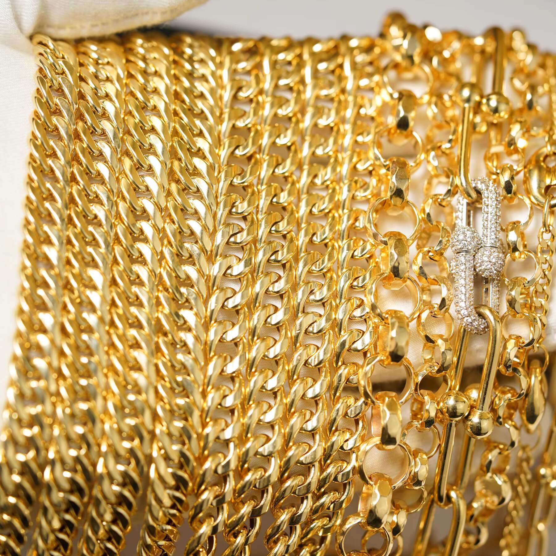 Wholesale 18K Gold Cuban Chain Fine Necklace Custom Hip Hop Men Jewelry Waterproof Thick Chain for Mens Gift Wedding Party