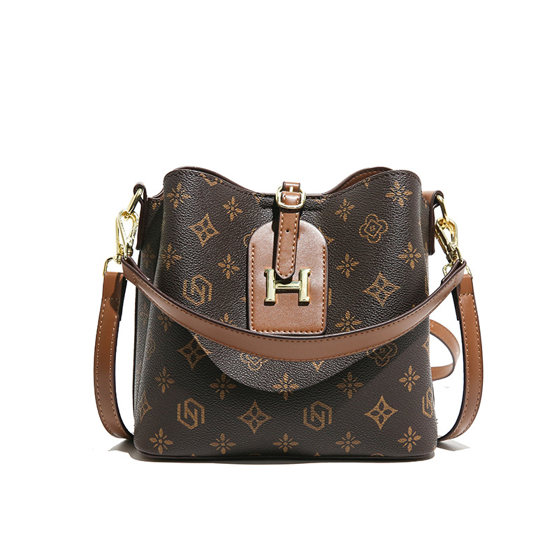 New Korean printed temperament large capacity multi compartment bucket bag versatile and fashionable temperament single shoulder crossbody bag
