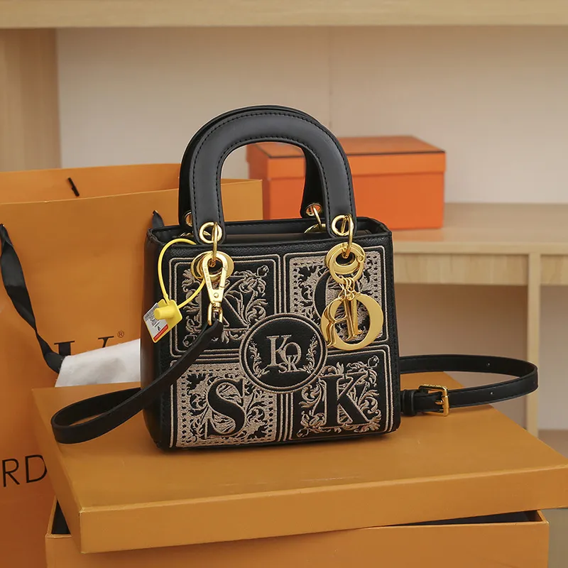 free shipping designer bag shoulder tote bags for womans ladies fashion embroidery casual handbag square crossbody bag