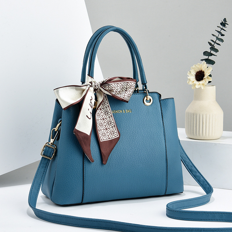 Hot Selling Fashion Crossbody Bag - Versatile Chic Shoulder Bag for Women, Fashionable Womens Summer Essential Free shipping