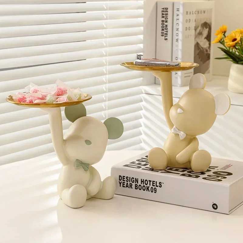 Car key bear storage rack cartoon cute bear picture mobile phone key holder mobile bracket shelf tray house decoration table accessories Y250509