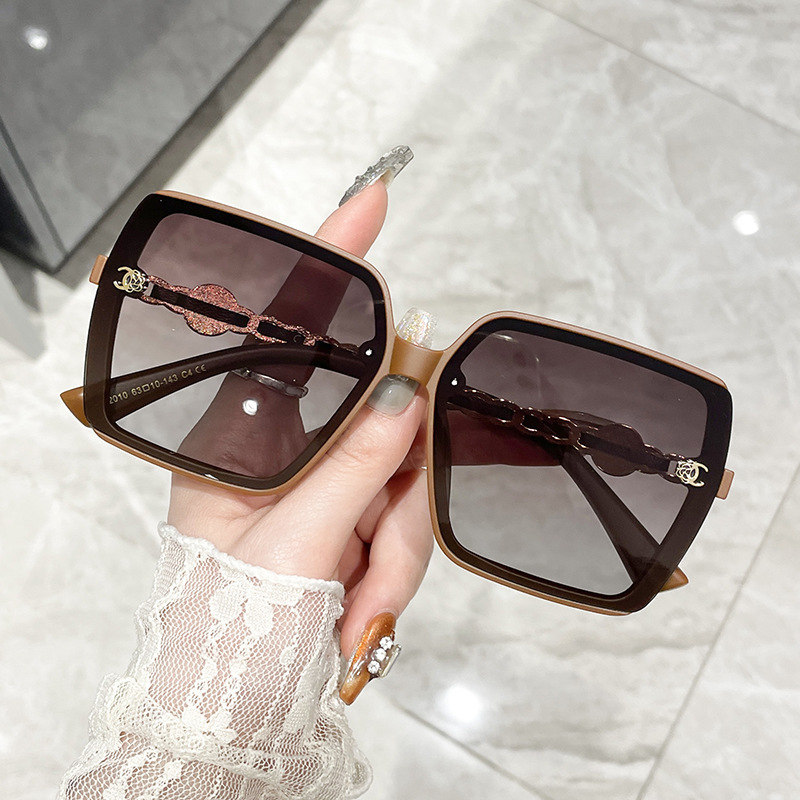 New Light Luxury Fashion Sunglasses for Women with High Quality Sun Glasses Large Frame Ladies Sunglass Gafas De Sol Mujer