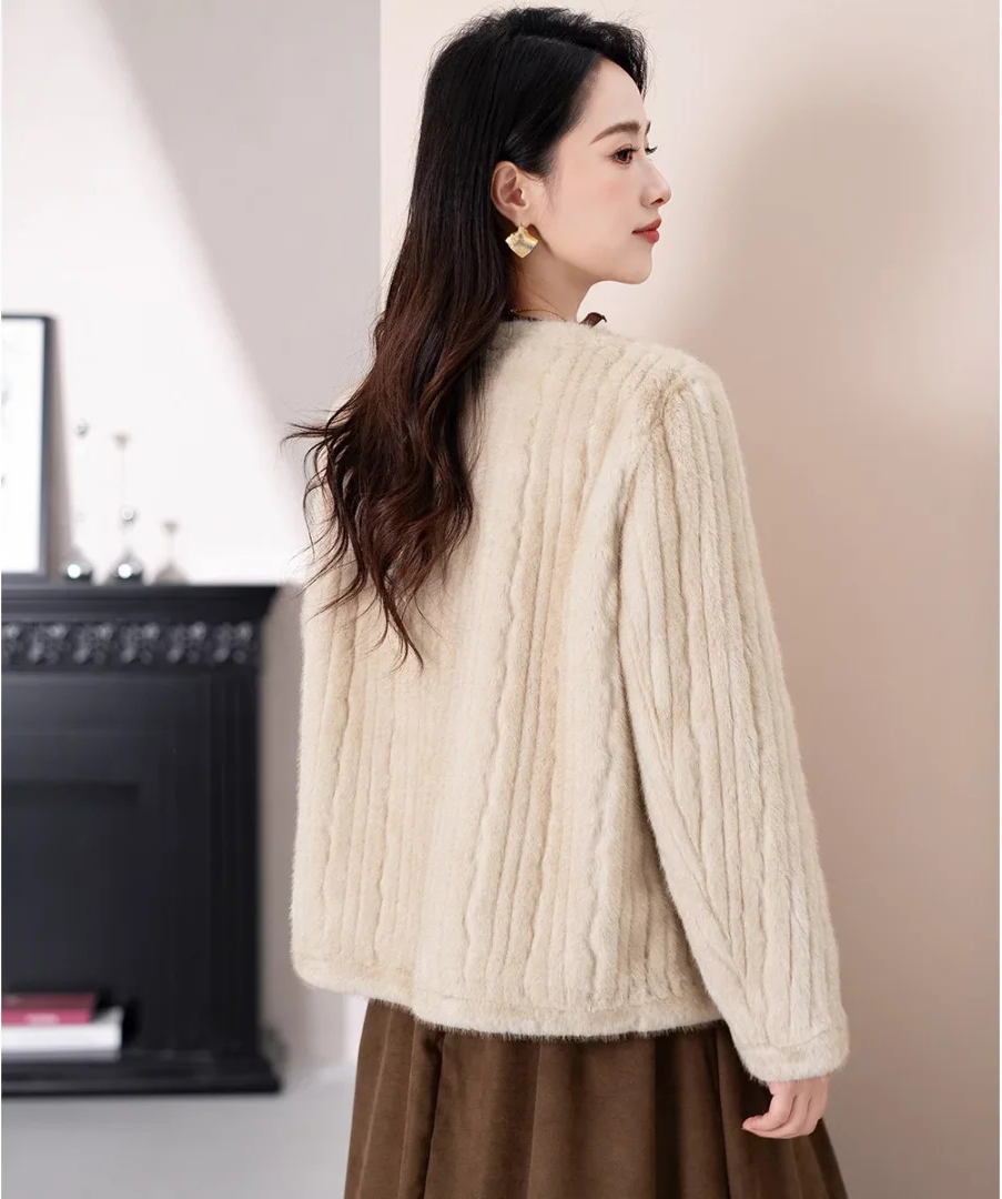 Elegant Women's Velvet Faux Fur Coat for Cold Weather - Stylish & Warm