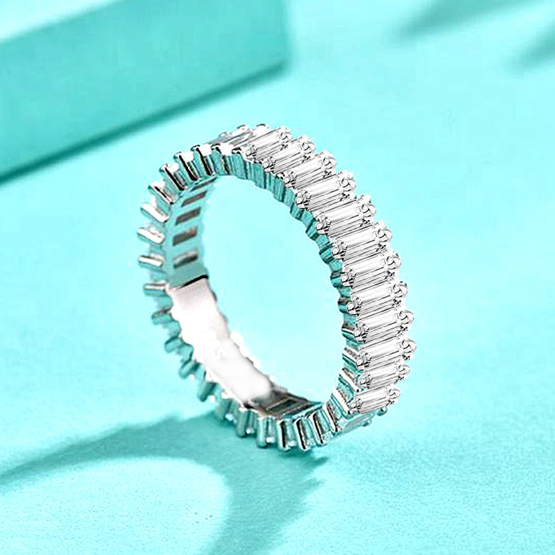 New 925 Sterling Silver Ring for Women, Candy-Shaped Design with Row of Diamonds, Fashionable, Non-Tarnish, Trendy Jewelry