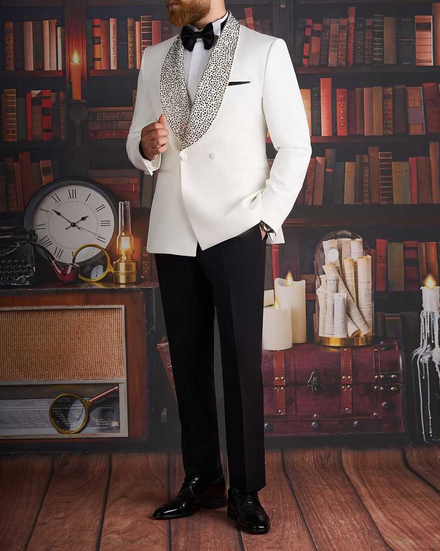 Luxury White Men Wedding Suits Peaked Lapel With Beaded Placket Ribbon Tuxedos Groom Party 2 Pieces Blazer Pants Customized Suit(Coat+Pants)