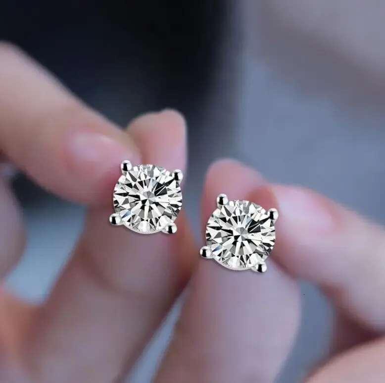 Solitaire Moissanite Dia Classical 4 Claw Stud Simple Jewelry Real 100% Sterling Sier Round Cut Zircon Party Women Wedding Earrings Gift