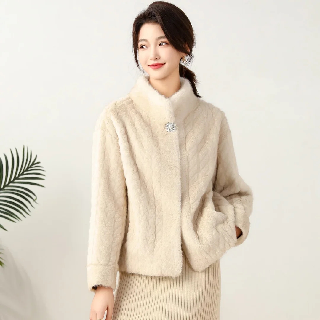 Elegantly Designed Women's Faux Mink Coat with Texture Ideal Autumn/Winter Layering Piece