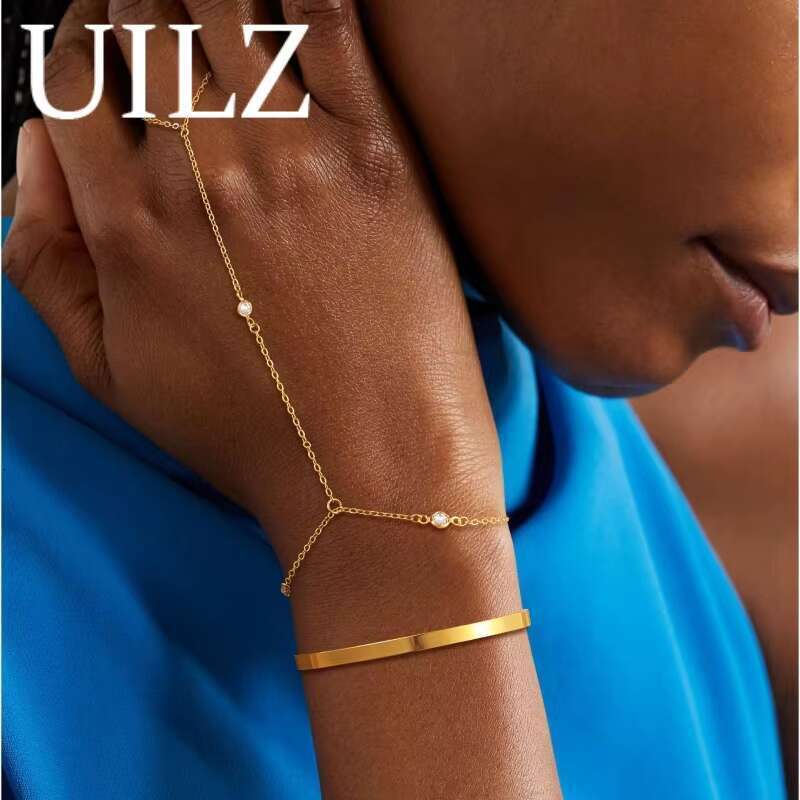 DHCollections Fashion Pearl Zircon Chain Bracelet with Finger Ring Adjustable 17.5cm Slave Hand Jewellery for Women