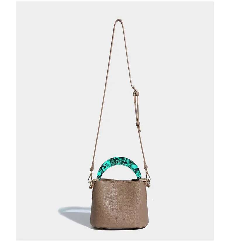 Designer Bag 2025 2024 New Fashion Simple Shoulder Crossbody Bagsbrand Design High Quality Genuine Leather Hand-Held Bucket Bag For Women Luxury Bag