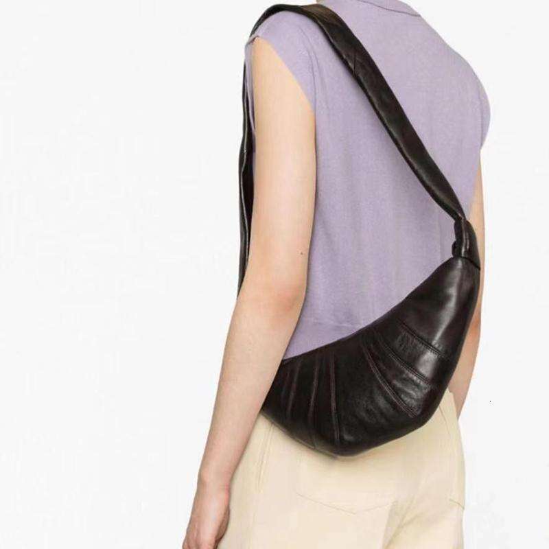 High quality popular women croissant bag crossbody bag shoulder bag Hobo bag Real Leather Chest Single shoulder Bag casual versatile women men bag