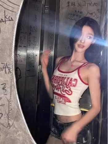 2025 new Contrast Letter Camisole womens summer outfit slim fit beautiful Hong Kong style spicy girl short top seriesXJ250508