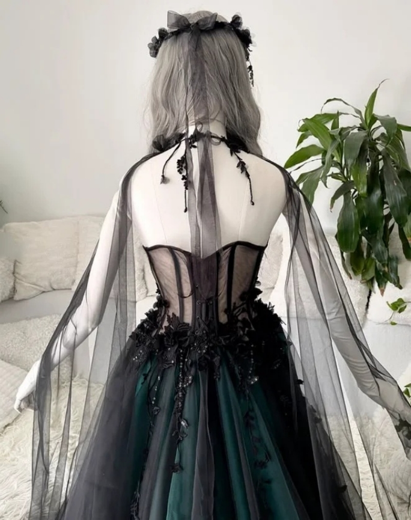 Vintage Princess Wedding Dress Dark Green And Black Gothic Bridal Gown 3D Floral Appliques Long Tulle A-Line Bride Dress Halter Backless Corset Vestid