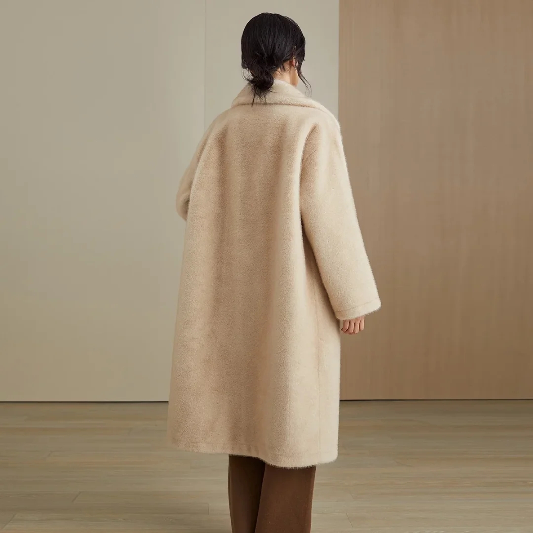 Trendy Ladies' Long Jacket with Soft Synthetic Pelt Fabric for Cold Weather Protection