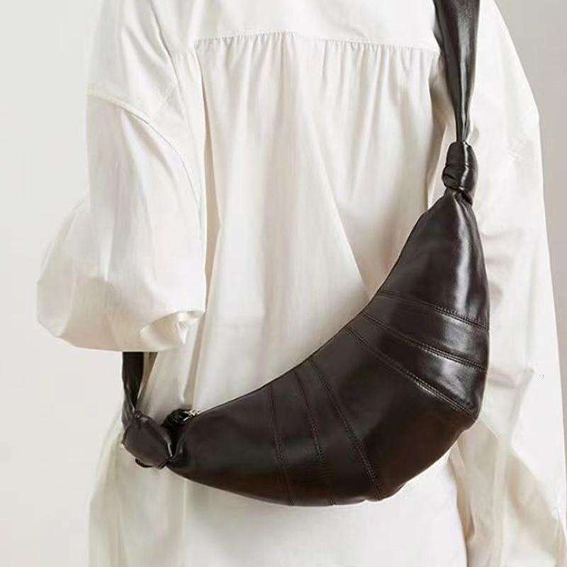 High quality popular women croissant bag crossbody bag shoulder bag Hobo bag Real Leather Chest Single shoulder Bag casual versatile women men bag