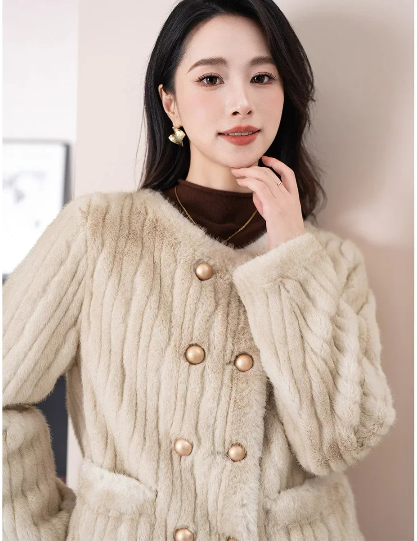 Elegant Women's Velvet Faux Fur Coat for Cold Weather - Stylish & Warm