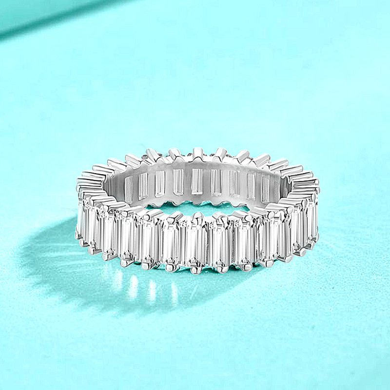 New 925 Sterling Silver Ring for Women, Candy-Shaped Design with Row of Diamonds, Fashionable, Non-Tarnish, Trendy Jewelry