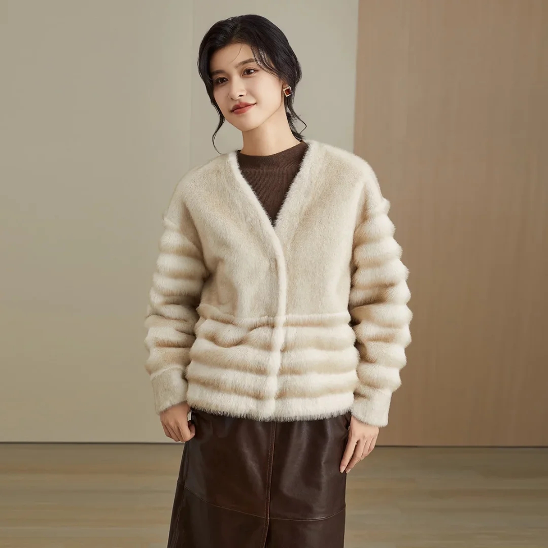 Elegant Womens Textured Faux Mink Outerwear Jacket - Perfect for Fall & Winter Chills