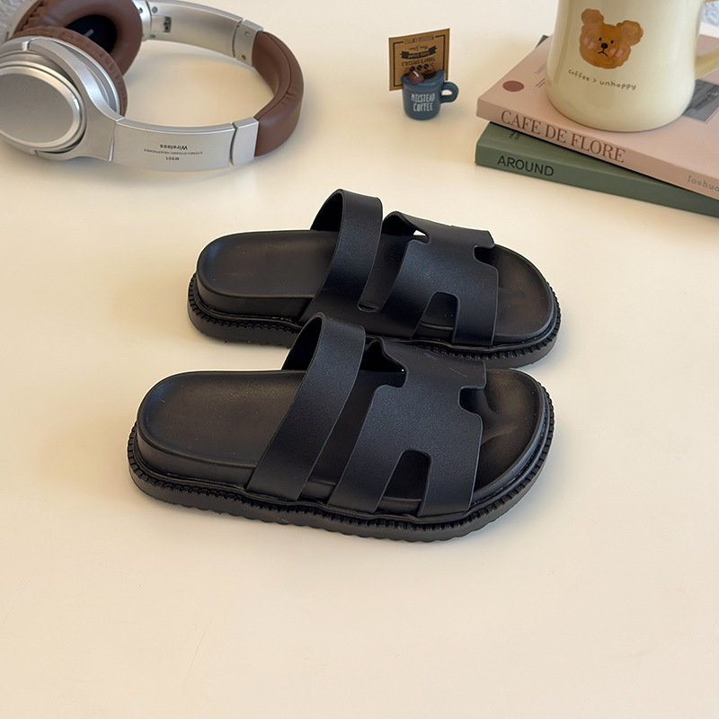 2025 children's slippers, unisex style for boys soft sole hollow-out design cool slippers for girls aged 6 - 12 fashionable beach shoes