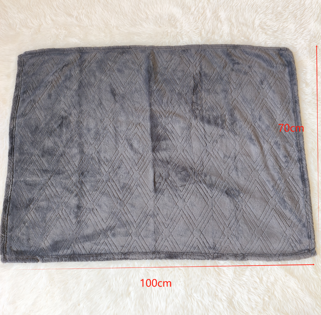 Embossed Plush Cotton Velvet Throw Rug for Cats/Dogs Stylish & Comfortable