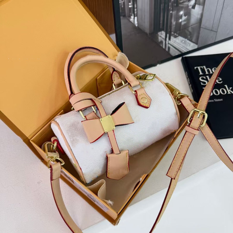 Designer Bags New Ladies Bags White Classic Printed Tri-color Travel Bag Handbag Luggage Bag Storage Business Daily Shoulder Slanting Bag