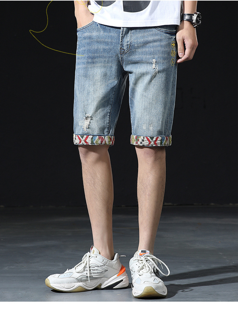 The 2025 New Design Style Of Jeans Features A Unique Patchwork And Color-blocking Look For A Handsome Five-inch Pants And Short Medium-length Pants