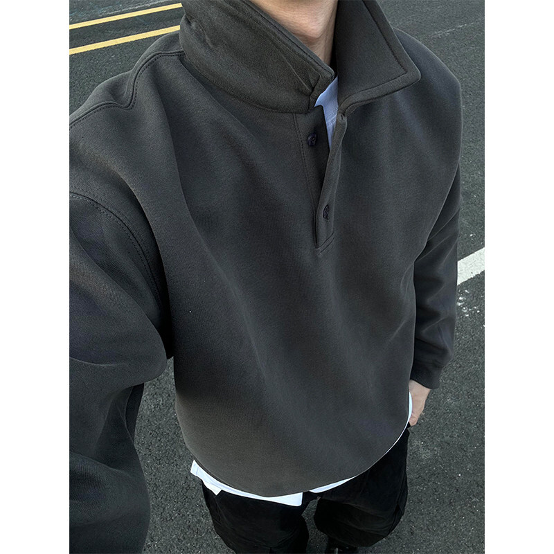 Dark gray polo collar sweatshirt for men in spring autumn, a high-end feel, paired with long sleeved undershirt and American style lapel jacket