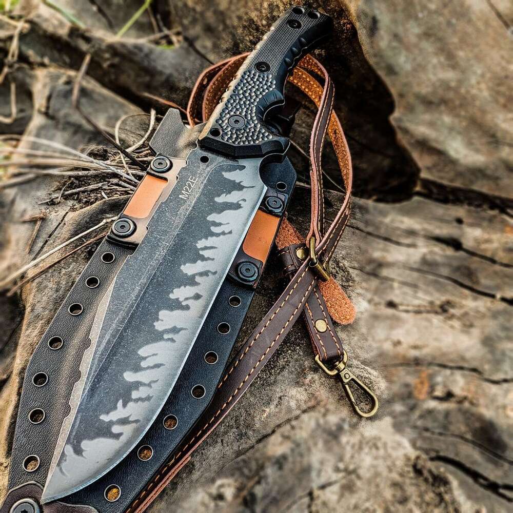 Outdoor obstacle removal and chopping integrated keel straight high hardness wilderness survival self-defense portable military knife, long version