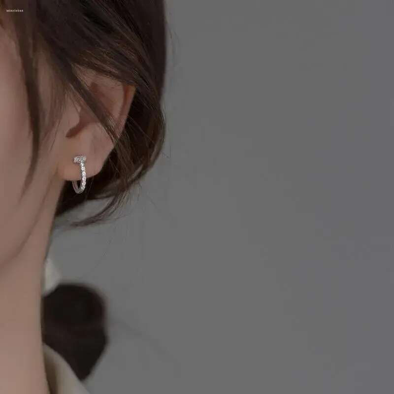 Stud Earrings Sterling Sier Fashion Sweet Tiny T-shaped Diamon Ear Buckle Exquisite Dias Gift For Girls Kids Lady designer bag