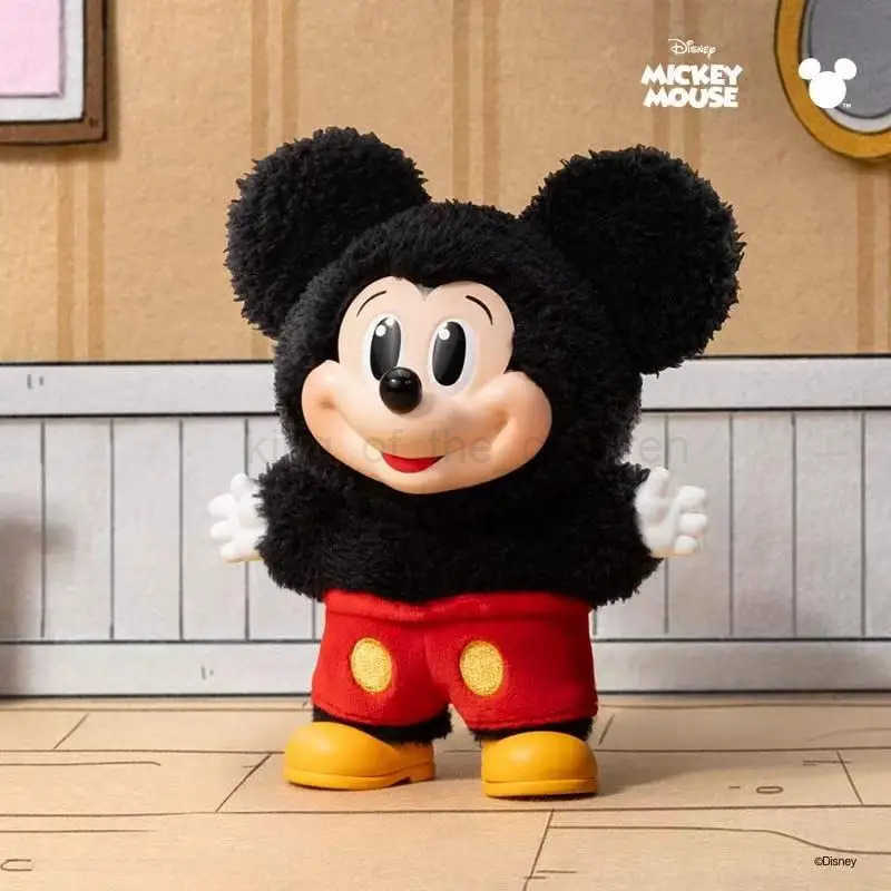 Disney New Genuine Mickey Family Cute Together Series Keychain Blind Box ChictitiS Gifts Lovely Mickey Family Vinyl Dolls Mystery Box W250509