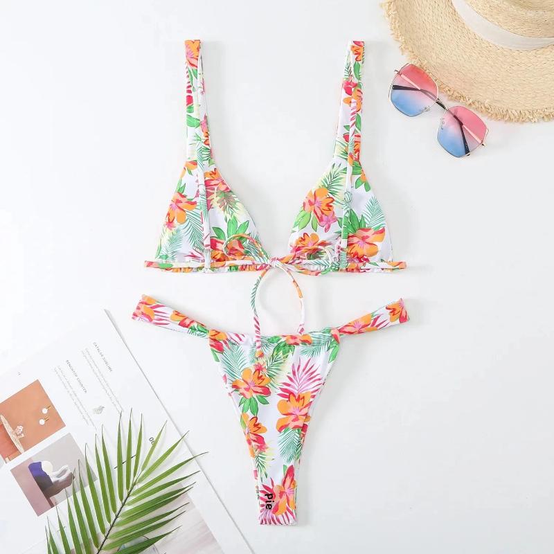 Women's Swimwear Of The Season Sexy Floral Pattern Bikini Set Separate Strap Design Fashionable Home Straight Hair Style