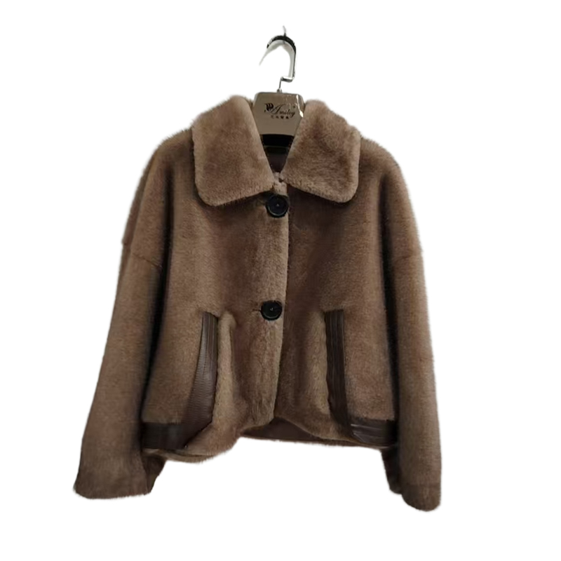Elegant Womens Velvet Faux Fur Coat: Winter-Warmth with Style