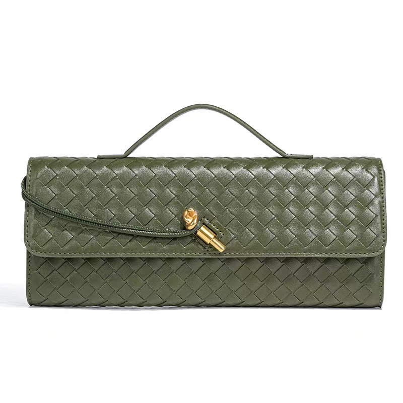 Designer 2025S New Spring Color Contrasting Grass Woven Bamboo Basket Water Bucket Handbag Fashion Shoulder Diagonal Cross Women Bag