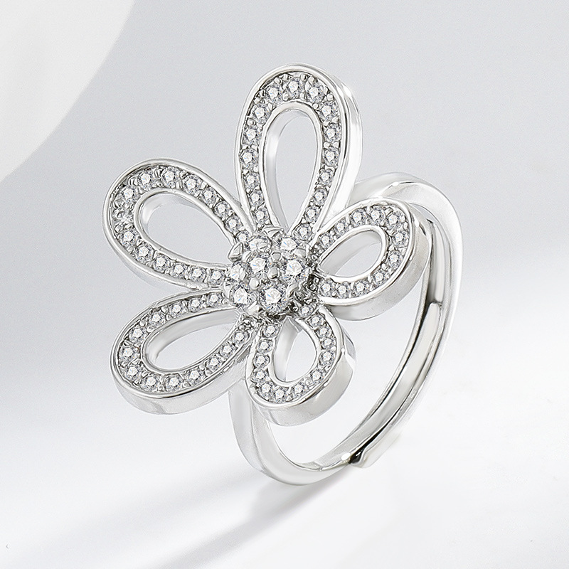 925 silver new five petal flower three piece set with luxurious diamond studded rings, necklaces, earrings, fashionable temperament for women