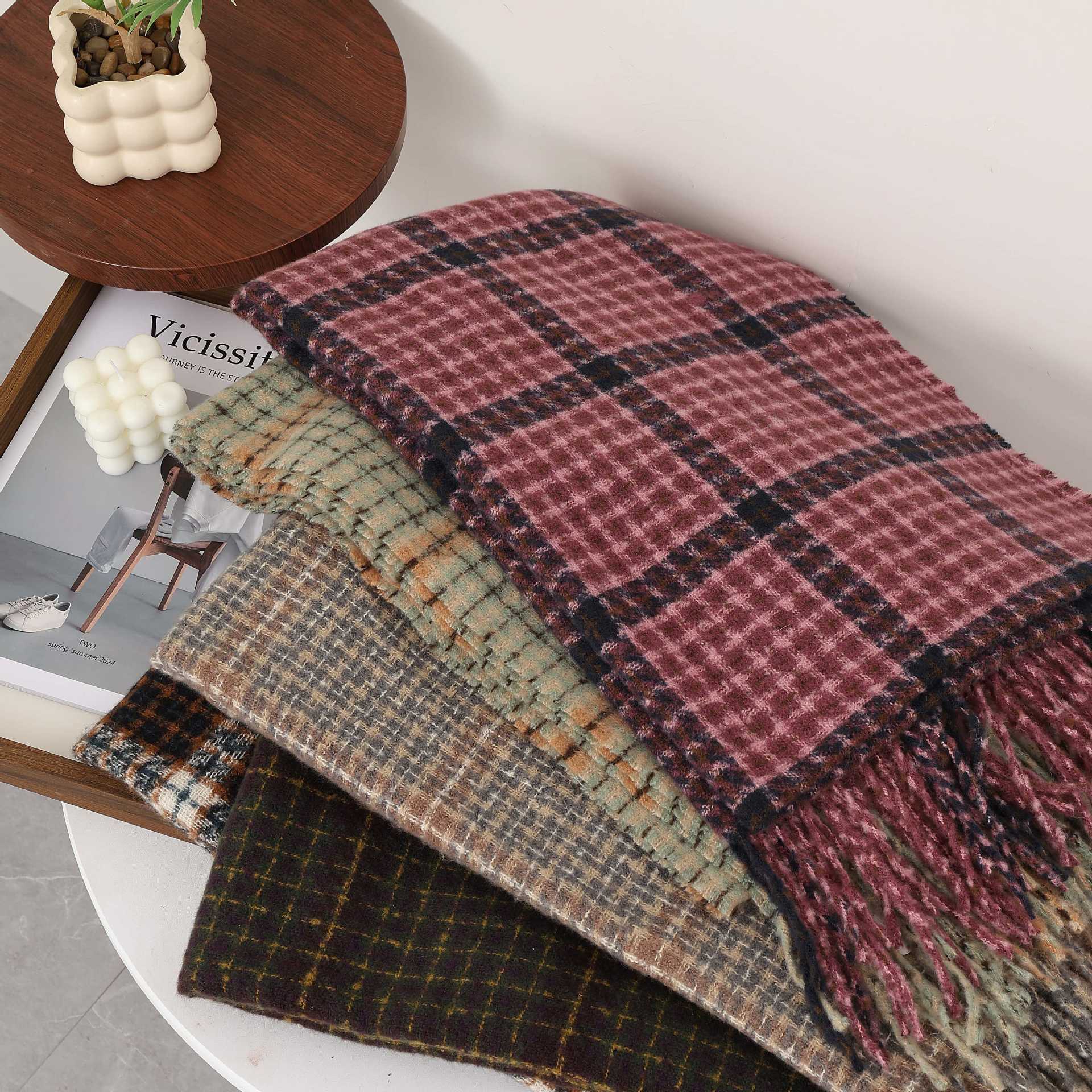 K664 2025 plaid scarf for women autumn and winter fashion new versatile long tassel shawl retro warm neck scarf