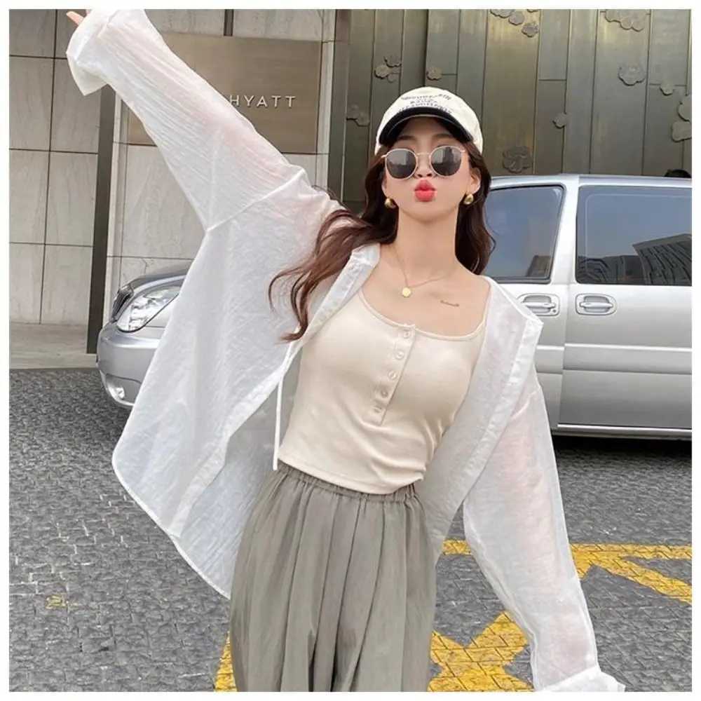 Fashionable knitted tight fitting vest niche summer top INS hip-hop button hot girl topXJ250508